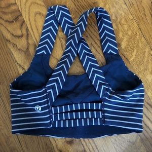 Lululemon Size 2 Sports Bra